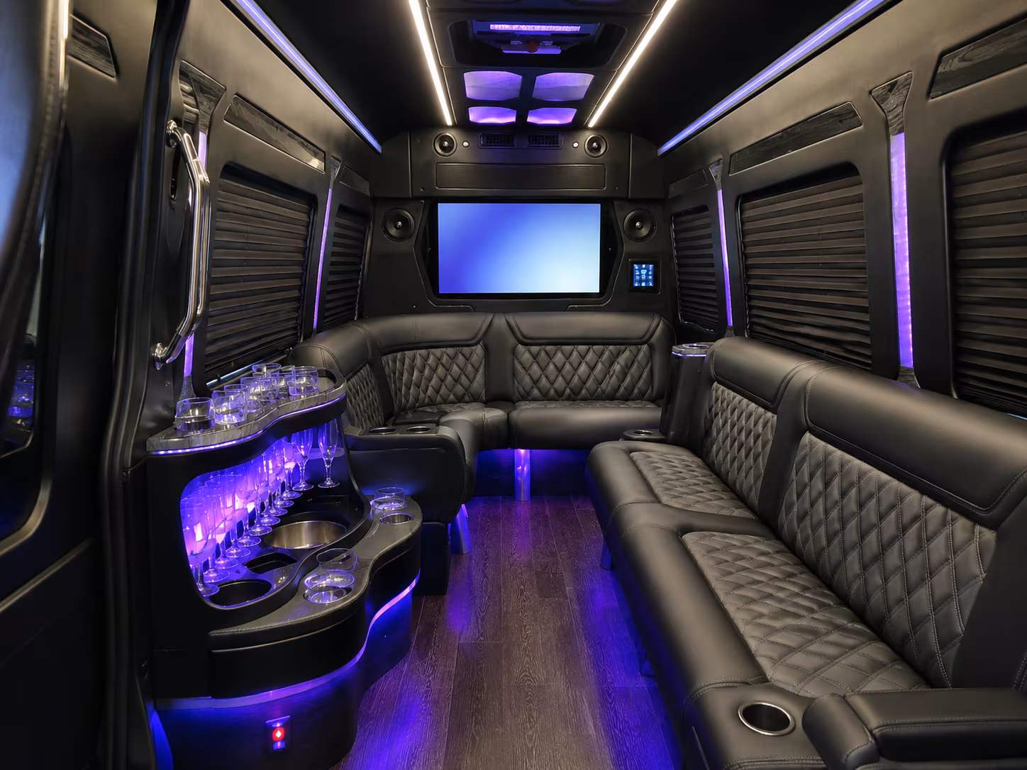 corporate outing buses to quakes games and toyota arena events