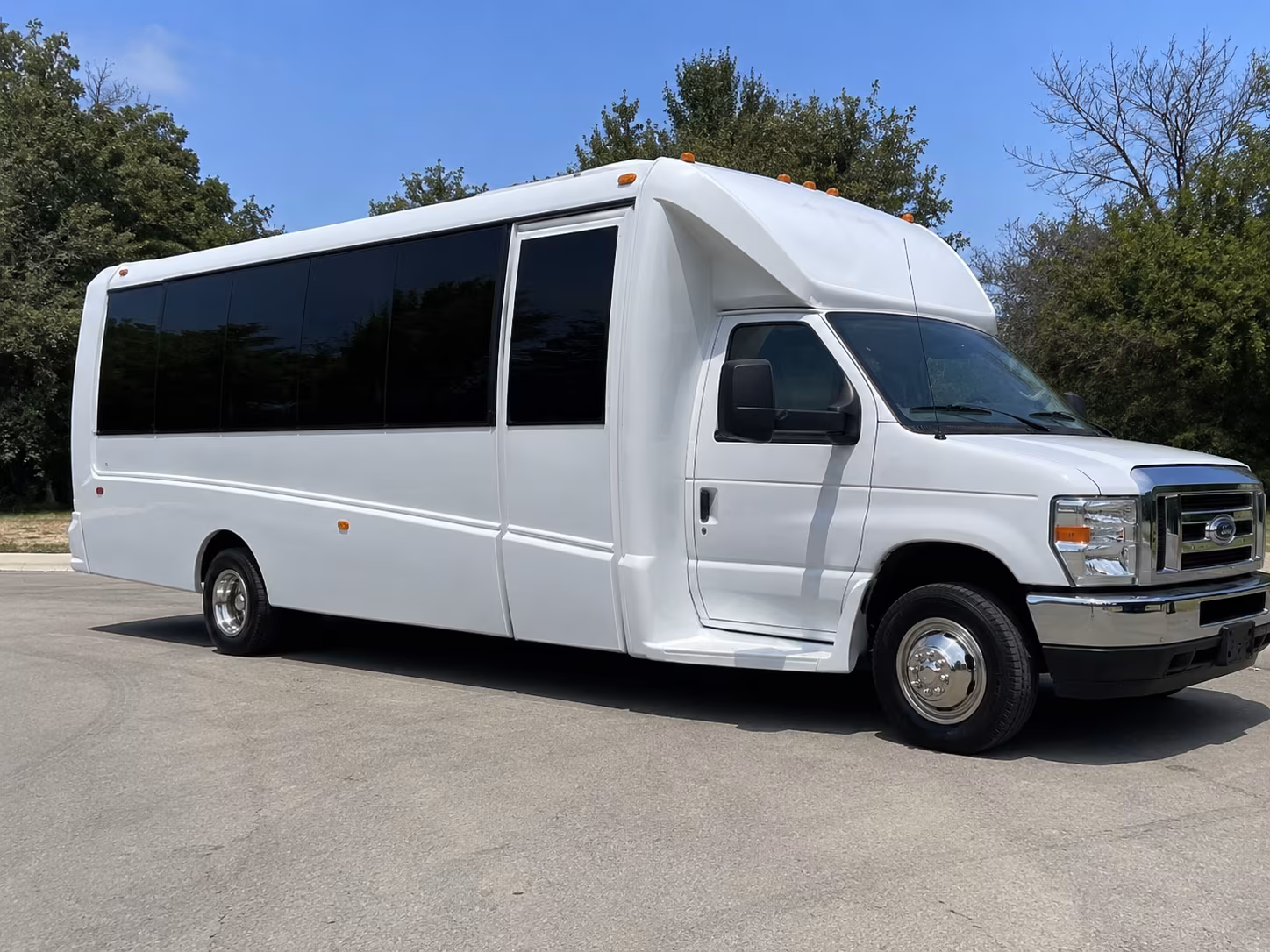 party buses for bachelorette wine tours in the inland empire